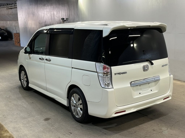 Honda Stepwagon 2012 